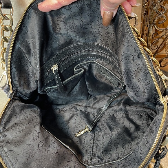 MICHAEL KORS Stunning Black Leather Crossbody/Satchel Bag - Picture 5 of 9